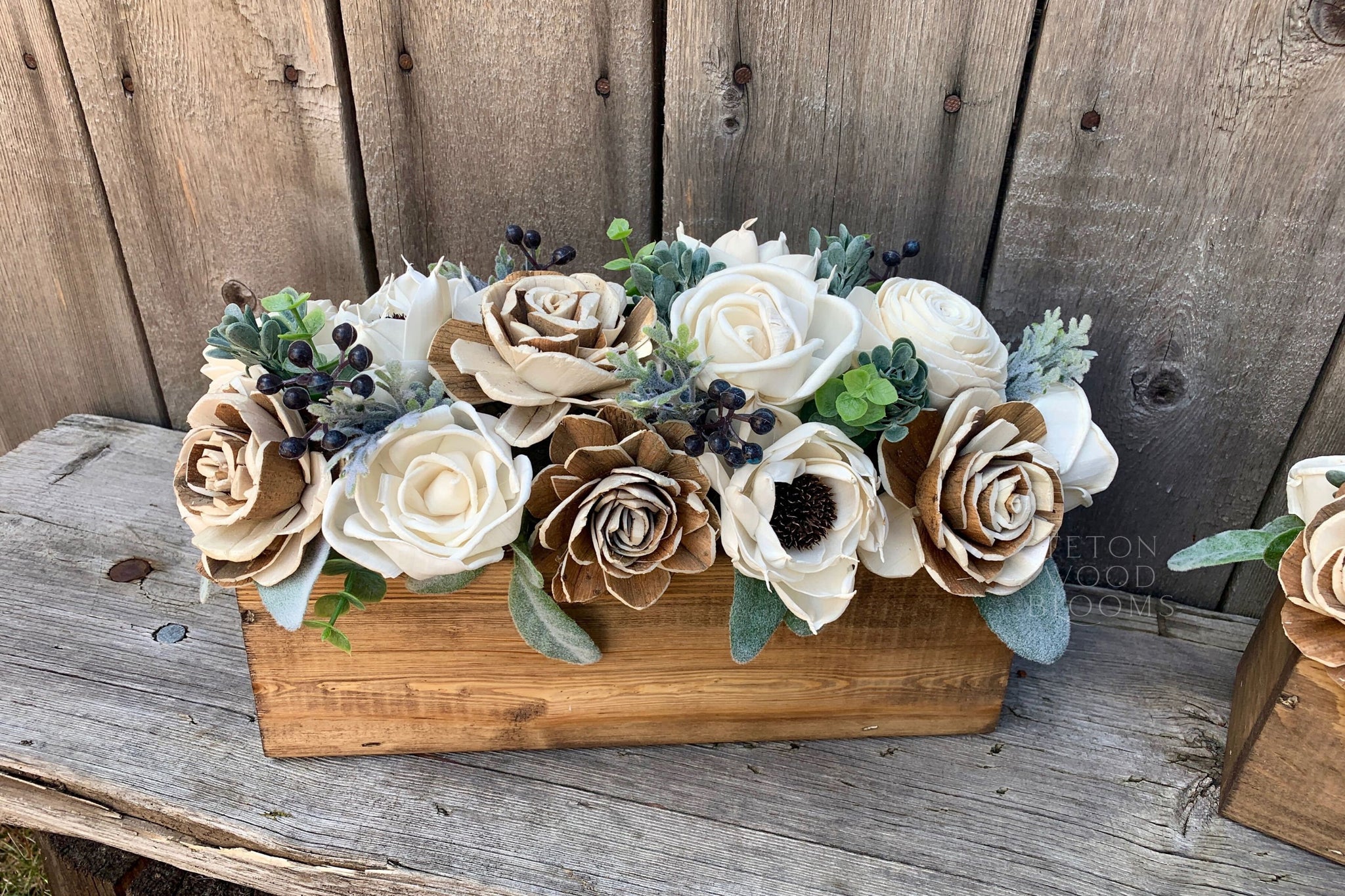 Rustic Wood Flower Centerpiece – Teton Wood Blooms